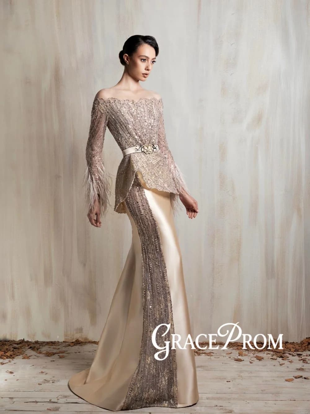 Stunning Beaded Mermaid Evening Dress Exquisite Feathers Long Wedding Party Gown Customized Stylish Off Shoulder Red Carpet Gown
