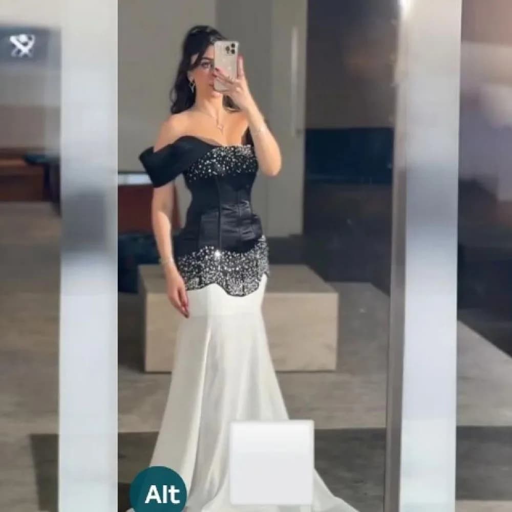 Customized Classic Dress with Crystal Details Off the Shoulder Mermaid Evening Party Gown باربي فستان المساء