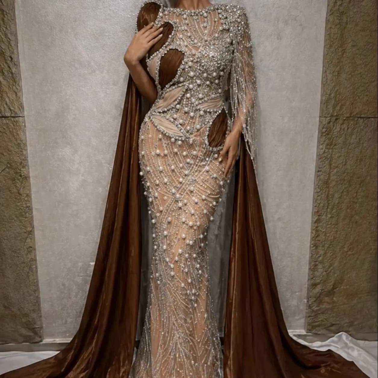 Gorgeous Evening Dress Mermaid Rhinestones Pearl Arabic Prom Gown Long Cape Sleeve Women Party Dress Customized Vestido De Noche