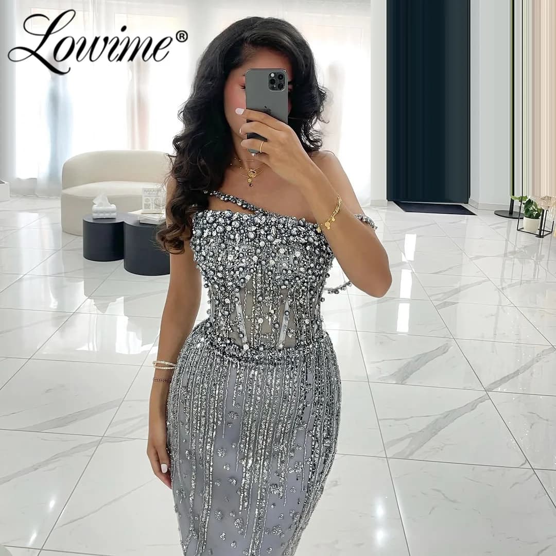 2026 New Collection Customized Straight Evening Dress Spaghetti Strap Formal Occasion Party Dresses Crystals Sequined Prom Gowns