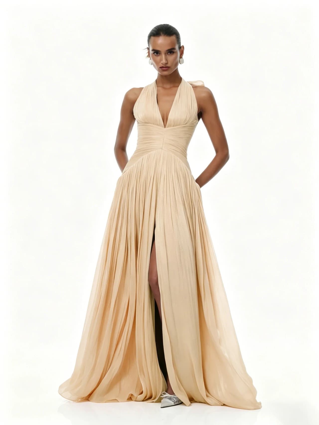 Elegant Crepe Halter Deep V Neck Dresses Sleeveless High-slit A-Line Pleat Dress Dubai Saudi Araric Formal Occasion Prom Gowns