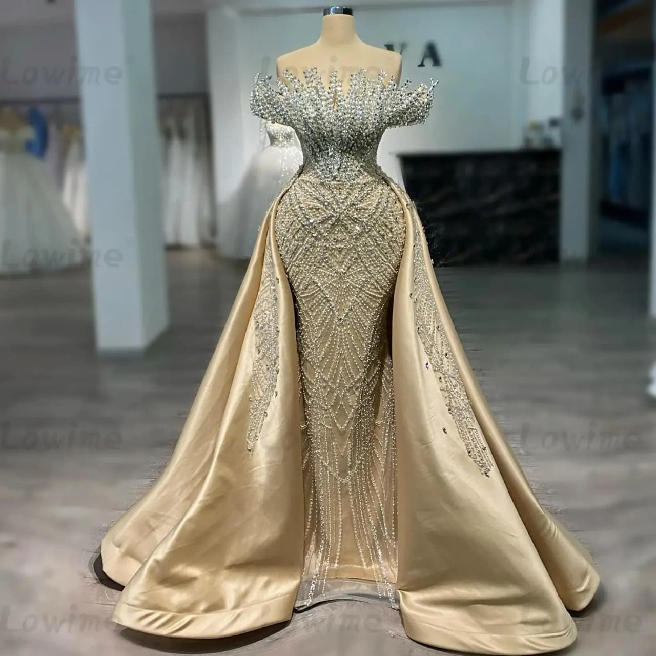 Two Pieces Champagne Evening Dresses With Detachable Train 2025 Customized Vestidos De Gala Crystals Party Dress For Weddings