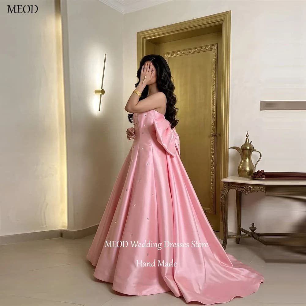 MEOD Satin Dubai Evening Dresses Bow A Line Crystal Elegant Prom Gowns Strapless Sleeveless Floor Length Party Attire Customized