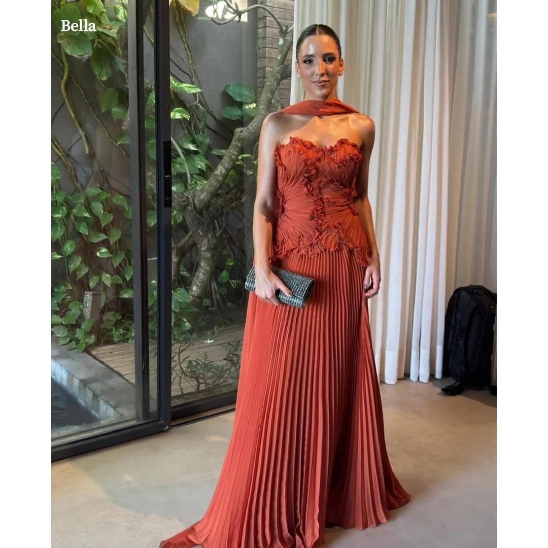 Bella Customized Coral Strapless Ruffled Prom Dress Pleated Scarf Accent Party Dresses Floor-Length Elegant robes de soirée Form