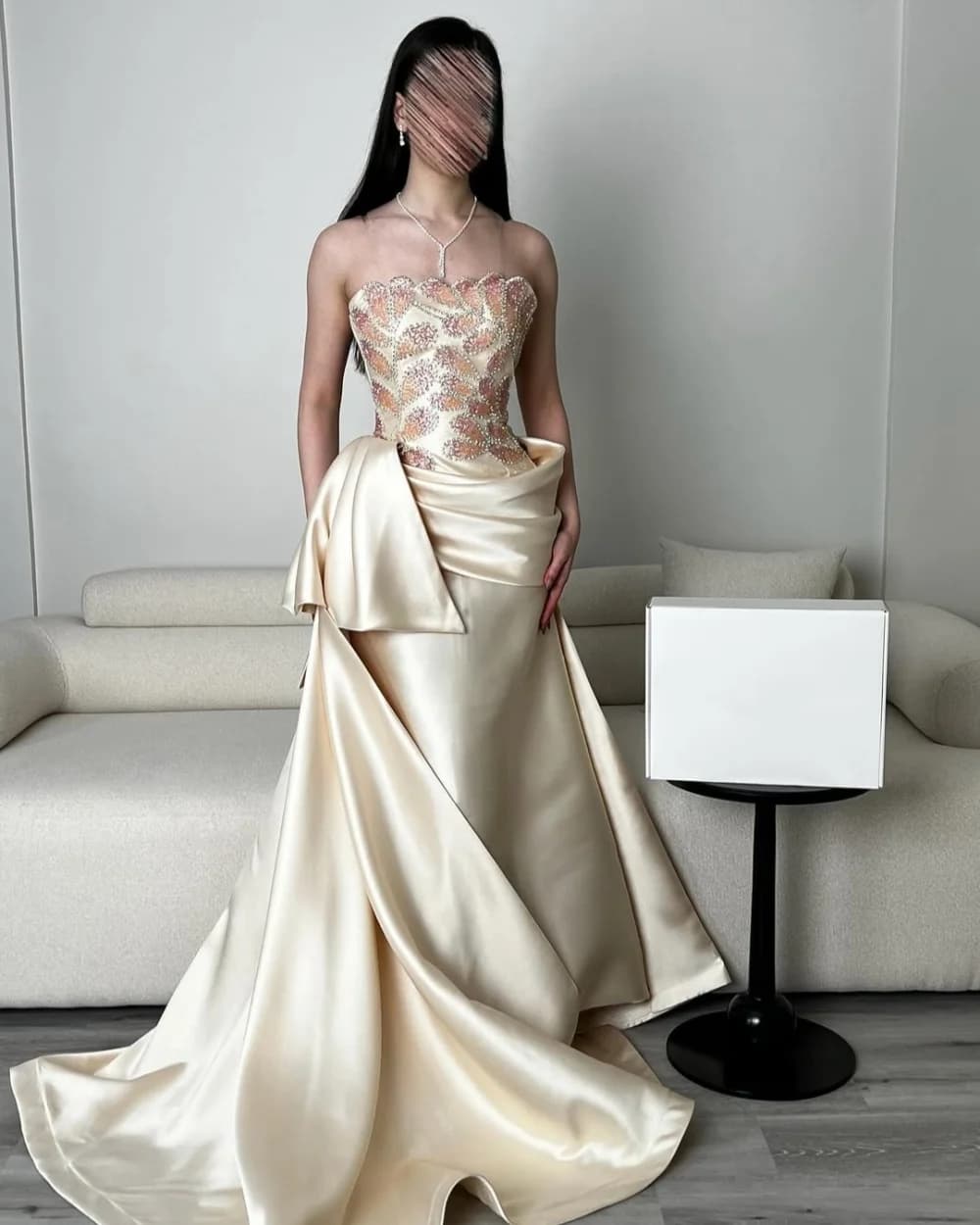 Customized Exquisite A-line Evening Dresses Elegant Beading Rhinestone Prom Dresses High Quality Strapless Ruched Party Dress