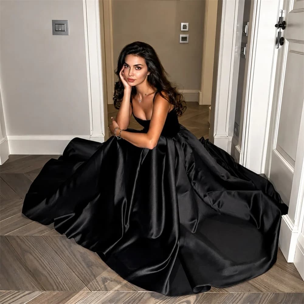 Lorrtta Satin Spaghetti Strap black Ball Gown Prom Dress Gala Premium Designer Beautiful 2026 Customized Robes de Soirée