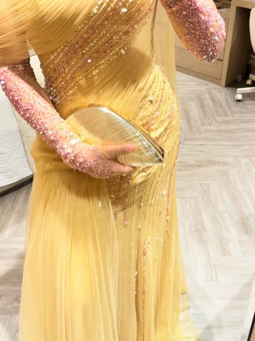 Customized Half Sleeves Evening Dresses One Shoulder Floor Length Pleated Beadings Crystals Prom Dresses Party Dresses