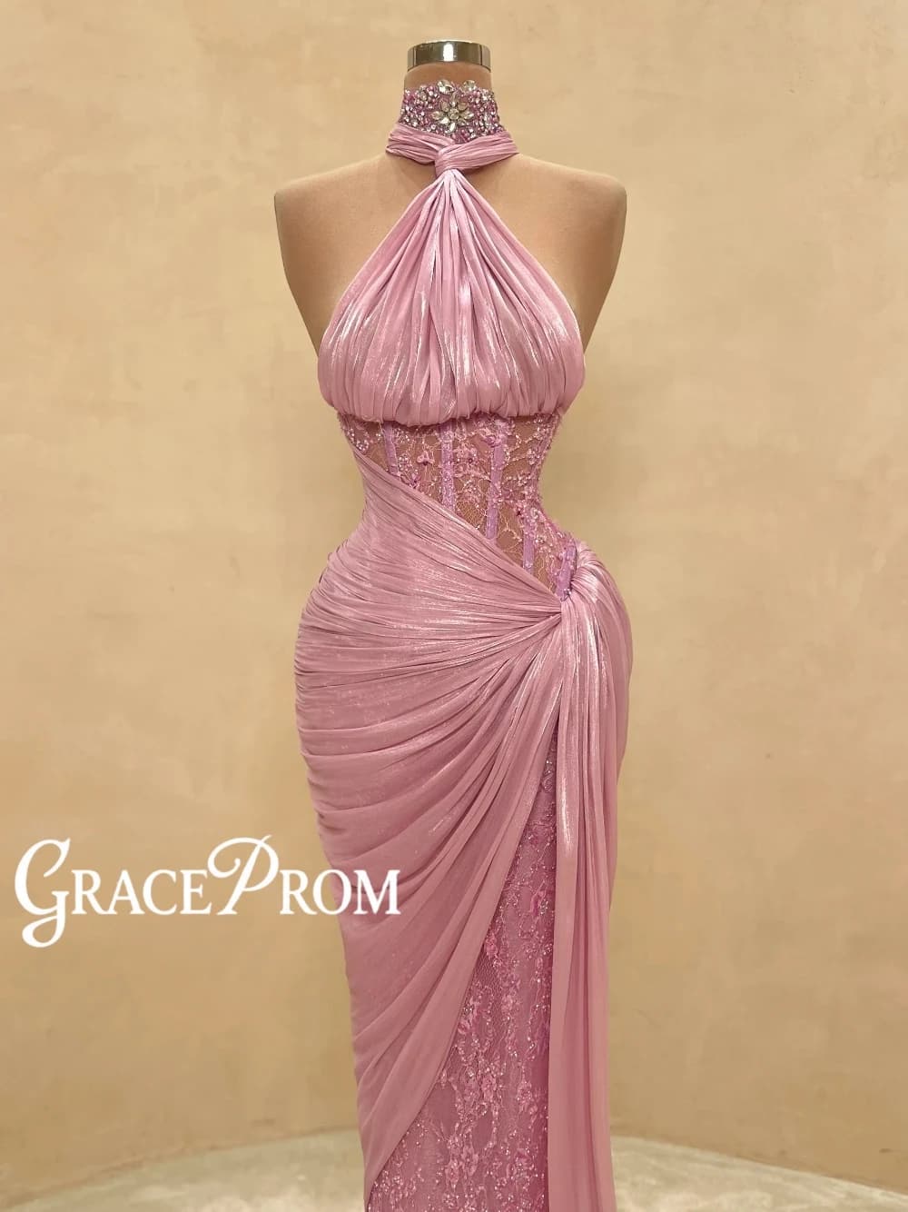 Blush Pink Luxury Rhinestone Halter Neck Evening Dress 2026 Classy Sheer Corset Waist Ruched Shiny Beaded Lace Mermaid Prom Gown