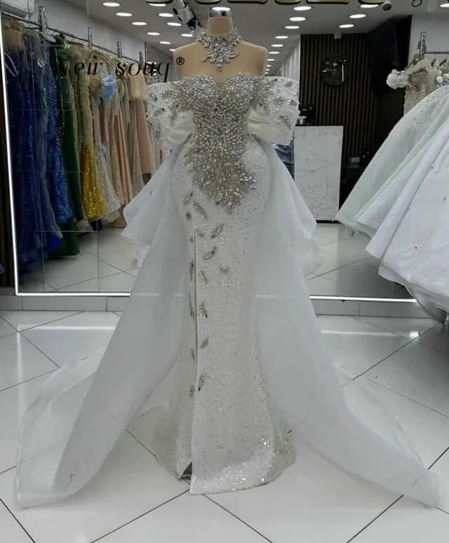 White Two Pieces Off Shoulder Evening Dresses with Crystals Beaded Customized Formal Overskirts Wedding Events Dinner Party Gown